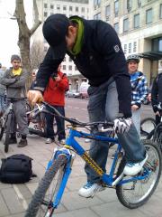 Ashton rides my connondale at London ride