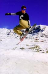 JoeOnSnowboard900.jpg